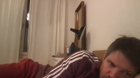 Snapshot of bugsbunny78 chatting on 11/30/25, 07:29 bugsbunny78 online show from 11/30/25, 07:29