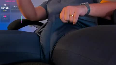 Snapshot of bulgeart chatting on 05/27/26, 06:43 John online show from 05/27/26, 06:43