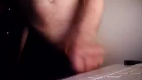 Snapshot of bulkyboners chatting on 05/01/26, 04:17 ejaculation for 250 online show from 05/01/26, 04:17