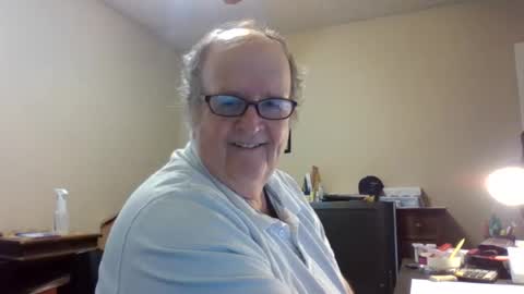 bullfrogg5050 online show from 06/15/26, 04:42