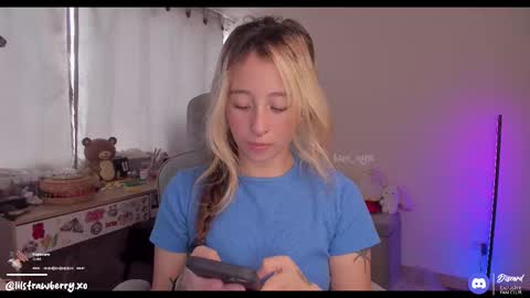 Snapshot of bun_nyx chatting on 02/18/26, 09:44 online show from 02/18/26, 09:44