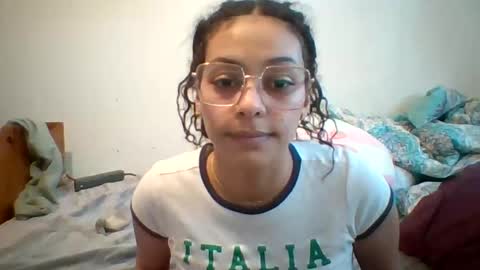 Snapshot of bunniandbyrdd chatting on 02/04/25, 03:36 bunniandbyrdd online show from 02/04/25, 03:36