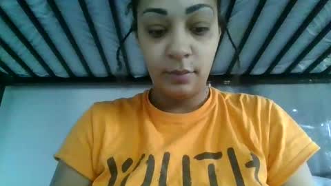 Snapshot of bunniebai chatting on 02/23/25, 05:39 bunniebai online show from 02/23/25, 05:39