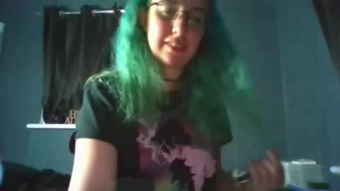Snapshot of bunniexoxoxo chatting on 09/11/25, 07:47 BunnieXOXOXO online show from 09/11/25, 07:47
