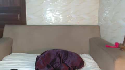 Bunny Bliss online show from 10/27/25, 11:03