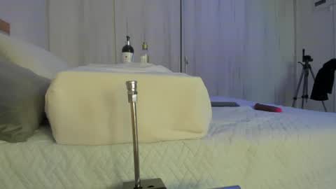 Snapshot of bunny_blush1 chatting on 04/17/26, 06:00 bunny_blush1 online show from 04/17/26, 06:00