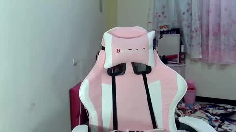 Snapshot of bunny_flower18 chatting on 02/23/25, 07:17 bunny_flower18 online show from 02/23/25, 07:17