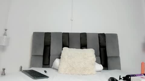 bunny online show from 12/09/24, 03:11