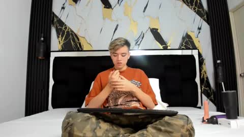 bunny online show from 12/12/24, 12:44