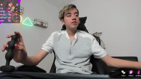 bunny online show from 02/04/25, 03:47