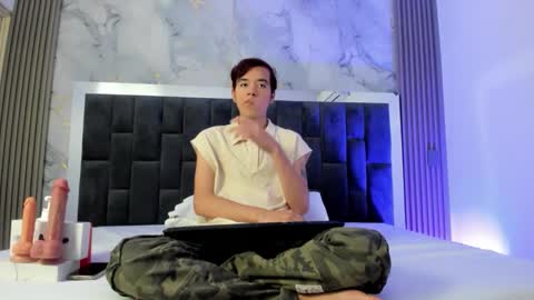 bunny online show from 09/25/25, 12:42