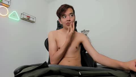 bunny online show from 12/01/25, 12:21