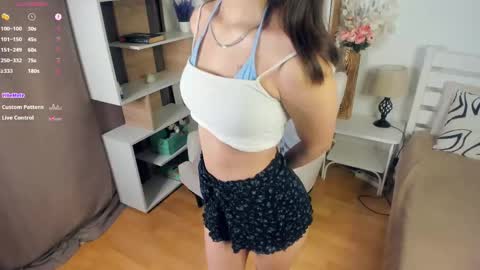 Snapshot of bunny_nova chatting on 05/09/26, 08:08 Aria online show from 05/09/26, 08:08