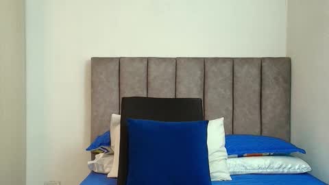 Snapshot of bunny_swtt chatting on 11/17/25, 03:56 Carolina online show from 11/17/25, 03:56