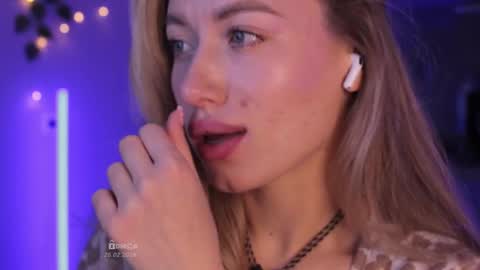 Snapshot of bunny_tsukino chatting on 02/26/26, 03:27 B U N N Y online show from 02/26/26, 03:27