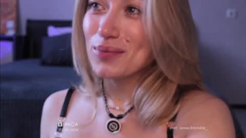 B U N N Y online show from 04/01/26, 04:24