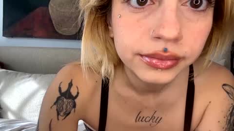 Bunnyaliengirl online show from 01/24/25, 06:25