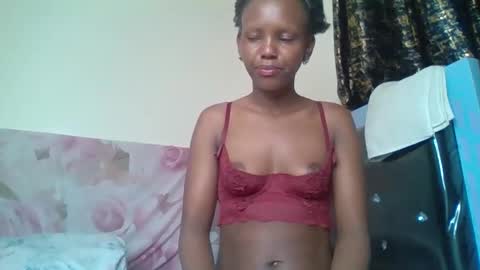 bunnydiva_ online show from 10/16/25, 01:34