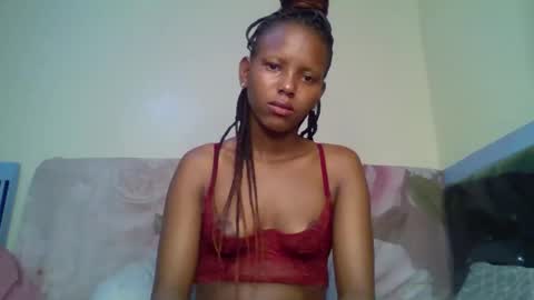 bunnydiva_ online show from 11/19/25, 11:38