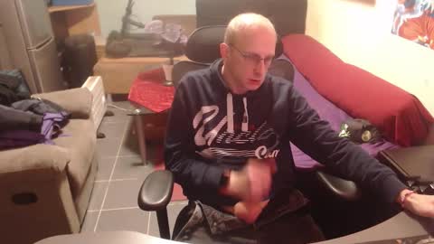 Snapshot of bunnydollstellas_toyboy chatting on 02/16/26, 07:15 bunnydollstellas_toyboy online show from 02/16/26, 07:15