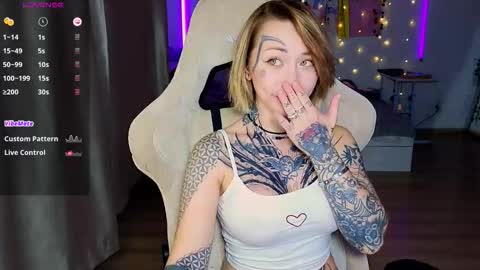 bunnykelly online show from 10/23/25, 06:39