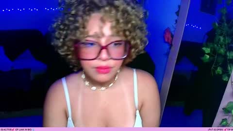Snapshot of bunnylilith_ chatting on 06/17/26, 02:25 bunnylilith_ online show from 06/17/26, 02:25