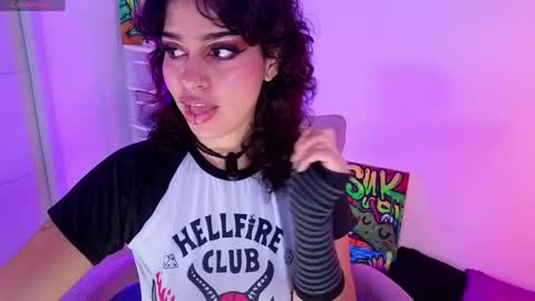   online show from 04/24/26, 08:22
