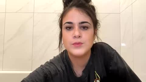 Cassie online show from 12/19/25, 04:41