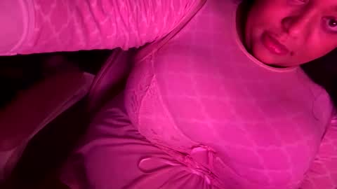 Bunnygirl Onyx online show from 06/05/26, 05:03