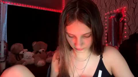Bella online show from 05/25/26, 12:00