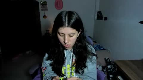 Snapshot of bunnyy09 chatting on 07/05/26, 03:56 Jess online show from 07/05/26, 03:56