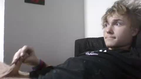 Snapshot of burgraffjosh chatting on 10/21/25, 06:30 burgraffjosh online show from 10/21/25, 06:30