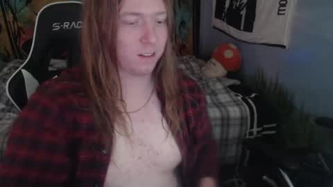 Snapshot of burningflute chatting on 12/19/24, 11:03 burningflute online show from 12/19/24, 11:03