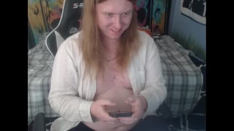 Snapshot of burningflute chatting on 12/20/24, 08:12 burningflute online show from 12/20/24, 08:12