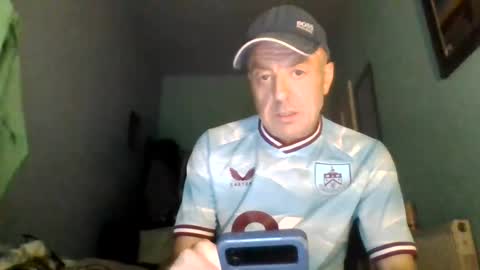 burnleyguy1977 online show from 07/01/26, 01:51