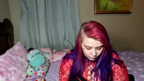 Snapshot of burnthemail chatting on 03/21/26, 07:57 lilly online show from 03/21/26, 07:57