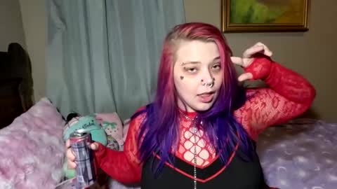 Snapshot of burnthemail chatting on 03/21/26, 08:19 lilly online show from 03/21/26, 08:19