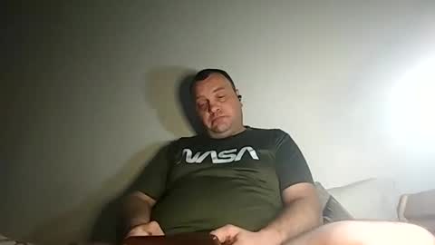 Snapshot of bury703709 chatting on 12/01/24, 09:37 Creazy dad online show from 12/01/24, 09:37