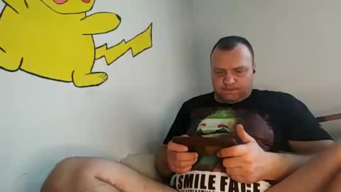 Snapshot of bury703709 chatting on 12/29/24, 10:56 Creazy dad online show from 12/29/24, 10:56