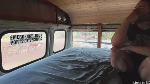 busbuddies online show from 10/29/25, 03:14