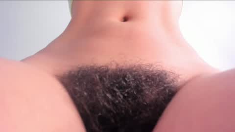 Snapshot of bush_woman chatting on 02/12/25, 07:02 Larisa online show from 02/12/25, 07:02