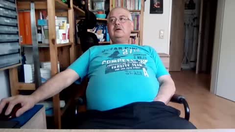 busi online show from 04/26/26, 03:53