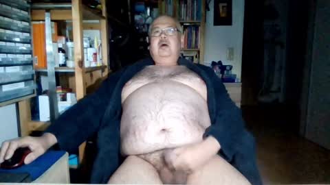 Snapshot of busibaer666 chatting on 05/22/26, 11:54 busi online show from 05/22/26, 11:54