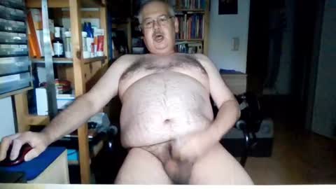 Snapshot of busibaer666 chatting on 06/29/26, 01:12 busi online show from 06/29/26, 01:12
