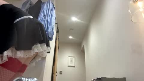 buster43218 online show from 02/27/25, 07:01