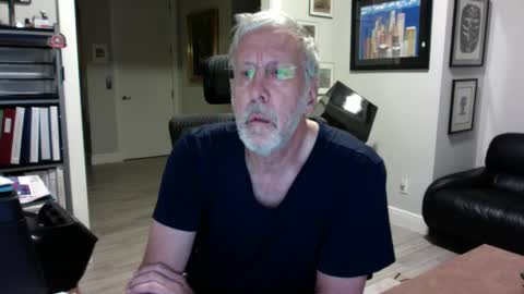 Snapshot of bustinout99 chatting on 12/21/24, 09:12 afternoon wood online show from 12/21/24, 09:12