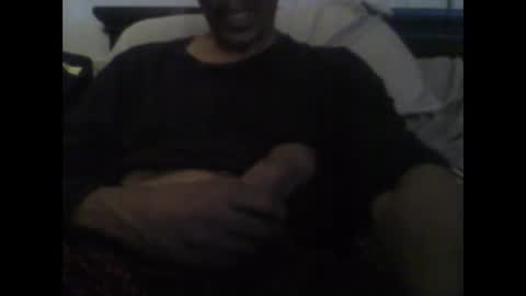 Snapshot of busturgutzgd11 chatting on 12/29/24, 02:27 Busturgutzgd1 online show from 12/29/24, 02:27