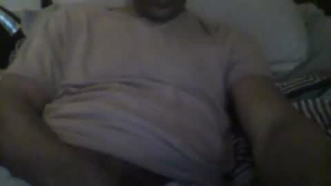 Snapshot of busturgutzgd11 chatting on 01/01/25, 07:20 Busturgutzgd1 online show from 01/01/25, 07:20