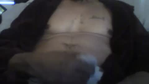 Snapshot of busturgutzgd11 chatting on 01/01/25, 06:16 Busturgutzgd1 online show from 01/01/25, 06:16