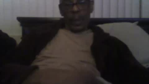 Snapshot of busturgutzgd11 chatting on 01/04/25, 06:30 Busturgutzgd1 online show from 01/04/25, 06:30